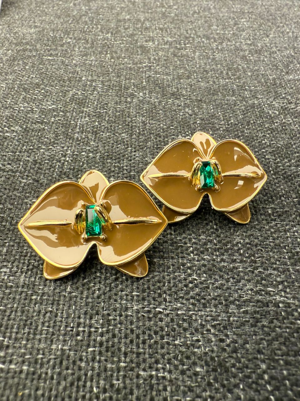Emerald flower earrings